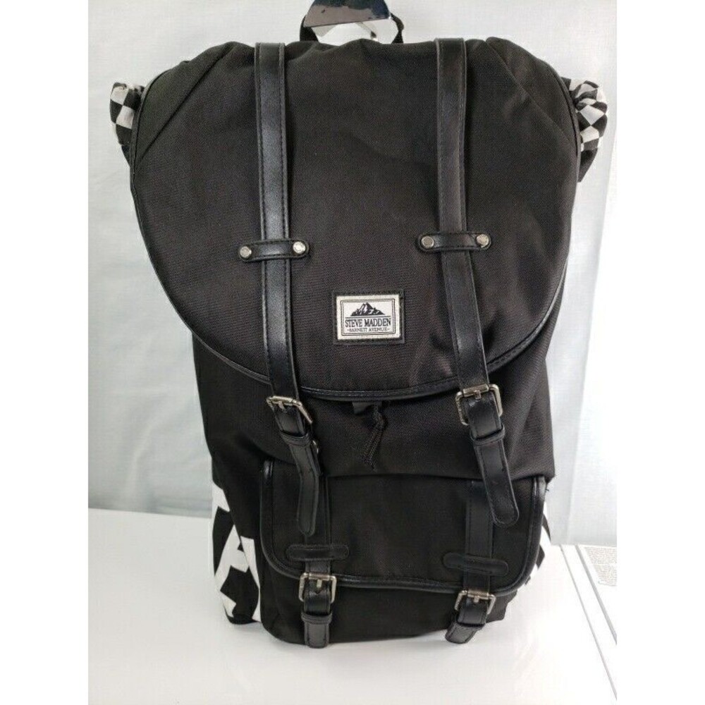 STEVE MADDEN Classic Utility LOGO Backpack/ Laptop Bag Black And White